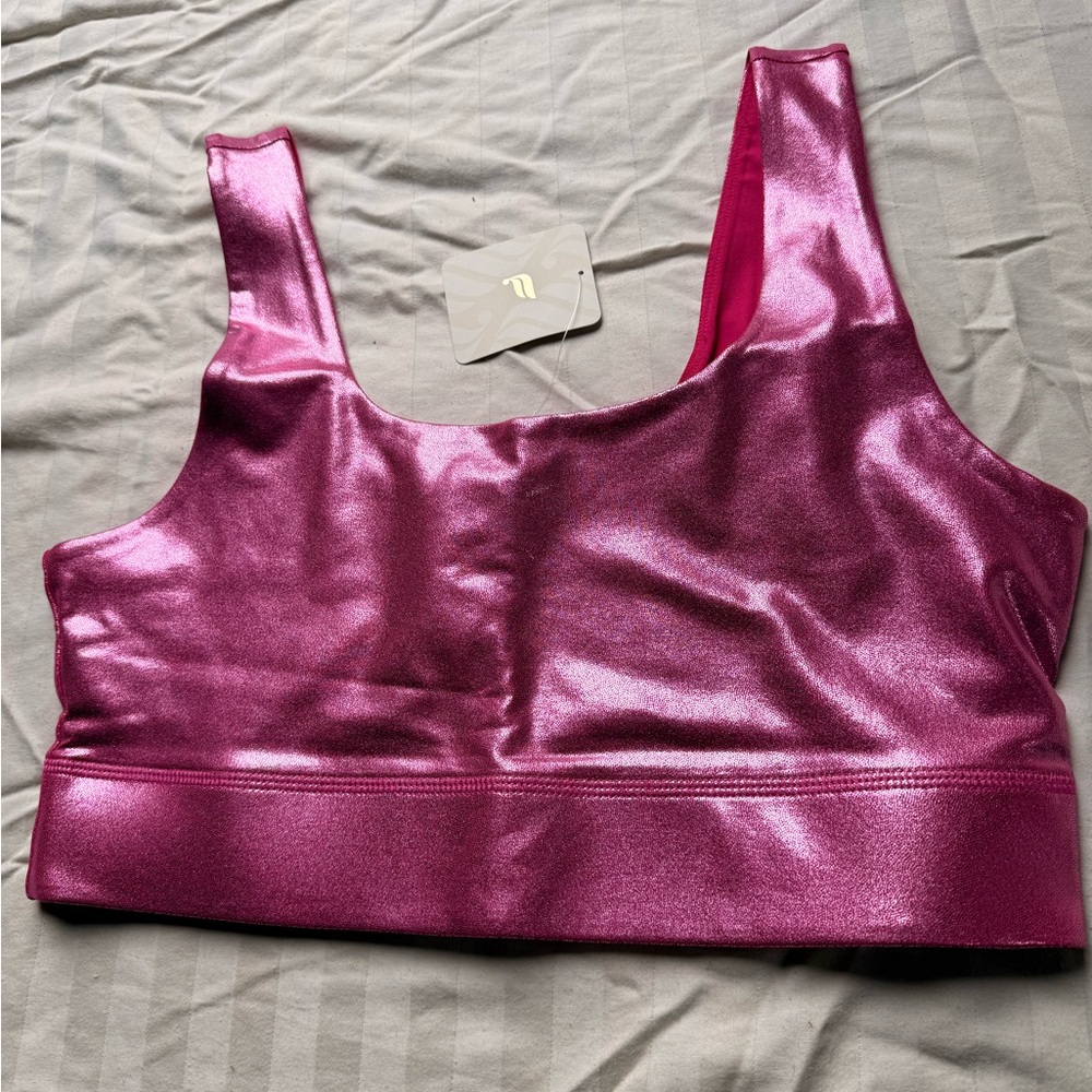 Fabletics Harlyn midi medium impact sports bra. New. Size L